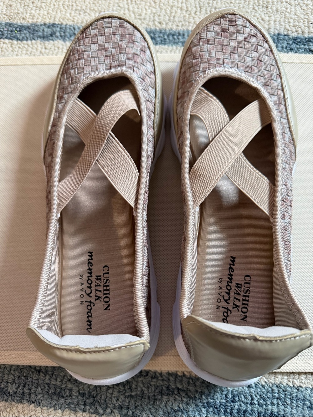 Avon Woven Elastic-Strap Ballet Flats in Light Pink